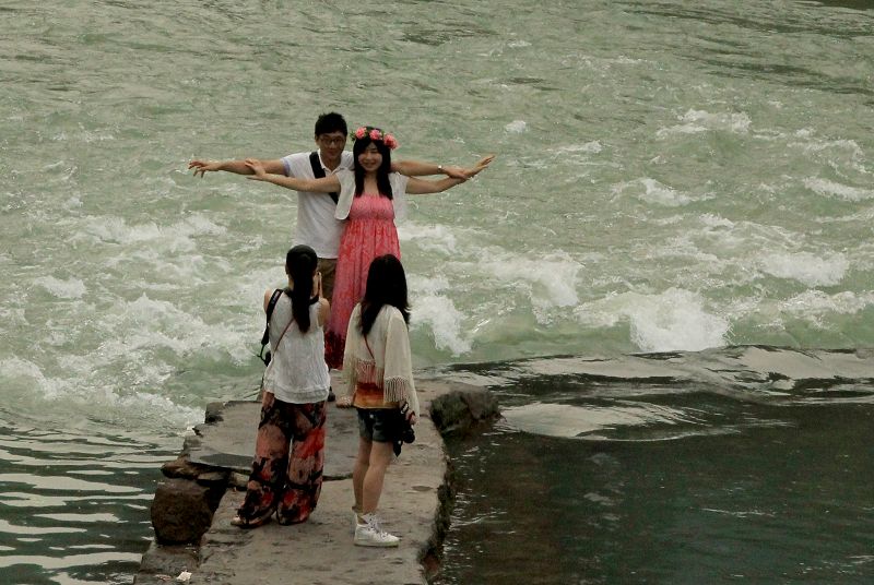 夫妻离婚孩子怎么判财产怎么分 夫妻离婚孩子怎么判财产怎么分