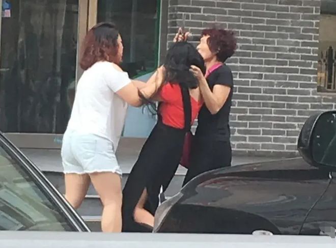走法律程序离婚的步骤 走法律程序离婚的步骤