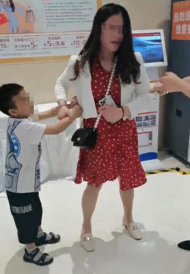 女人离婚该不该要孩子 女人离婚该不该要孩子